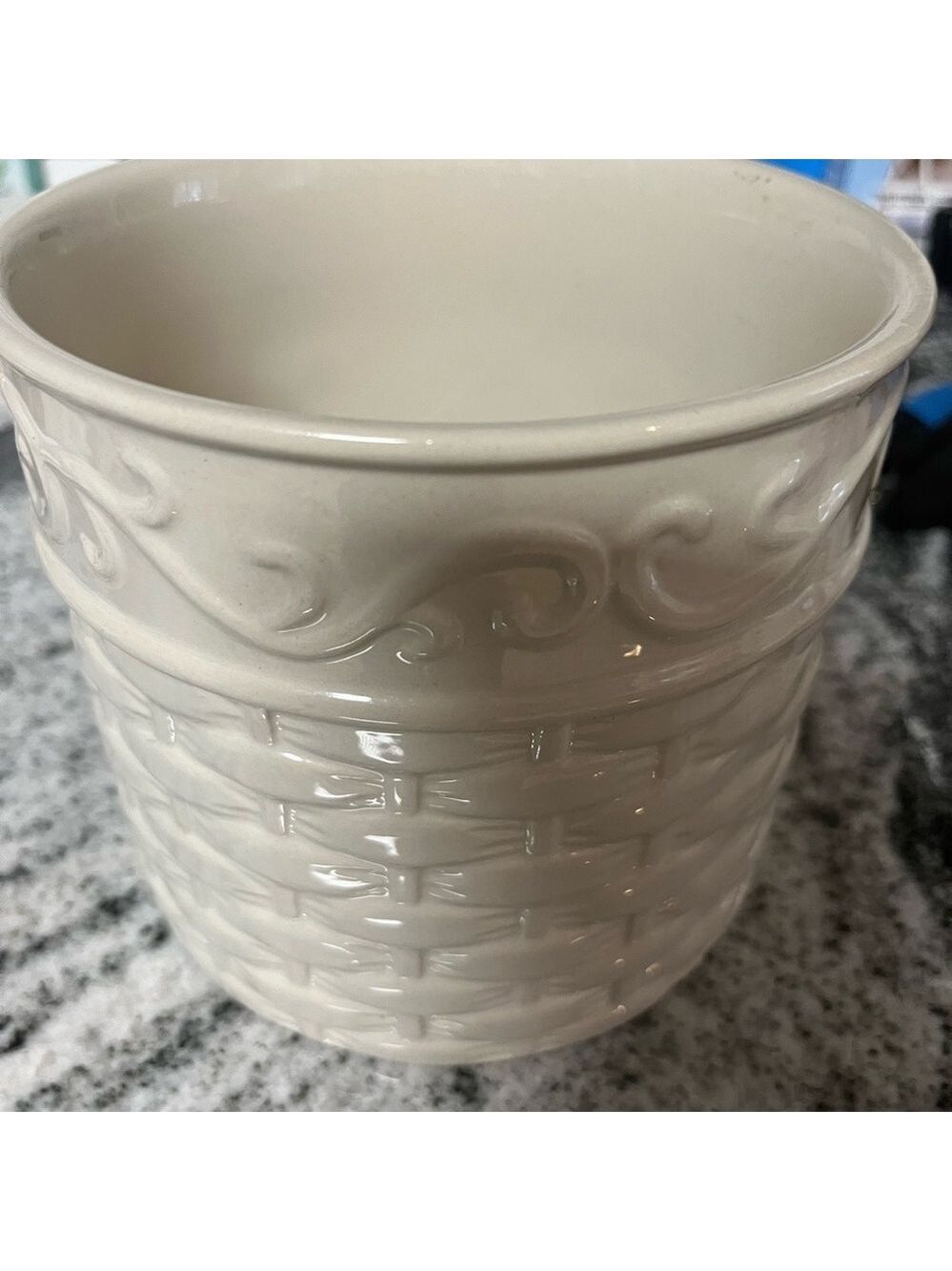 Celebrating Home Farmhouse Country Primitive White Ivory Basket Weave Crock